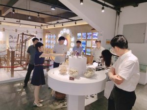 <b>熱烈歡迎科銀投資控股集團董事長、省工商聯(lián)副主席劉敬錕來我司指導工作</b>